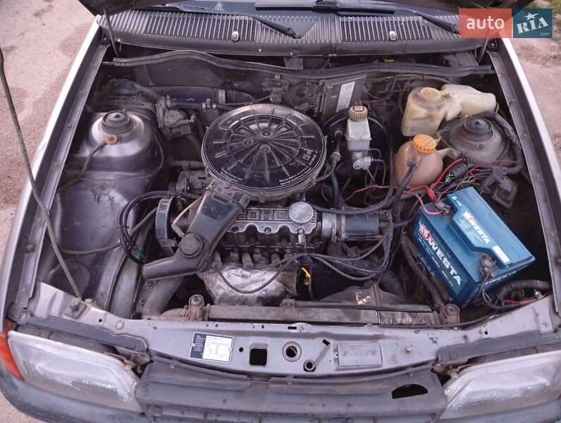 Седан Opel Kadett 1988 в Сумах