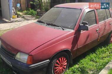 Хэтчбек Opel Kadett 1987 в 
