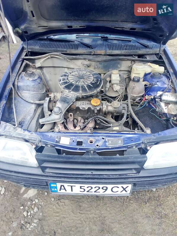 Хетчбек Opel Kadett 1989 в 