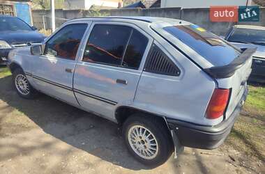Хетчбек Opel Kadett 1985 в 