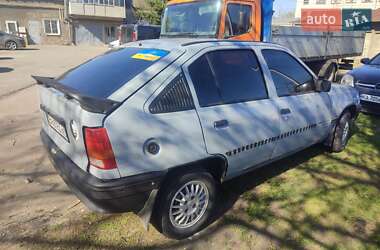 Хетчбек Opel Kadett 1985 в 