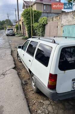 Универсал Opel Kadett 1988 в 