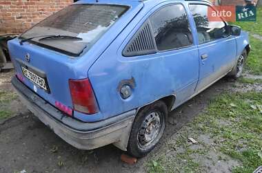 Хэтчбек Opel Kadett 1986 в 