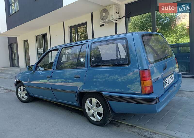 Универсал Opel Kadett 1988 в Виннице