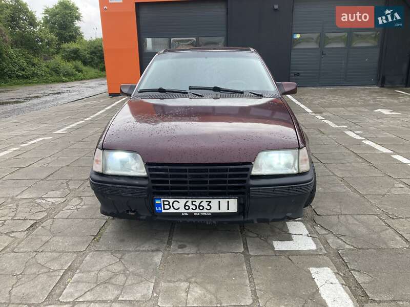 Хэтчбек Opel Kadett 1988 в Львове фото 3 Хэтчбек Opel Kadett 1988 в Львове