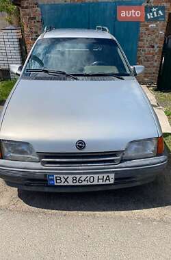 Універсал Opel Kadett 1989 в 