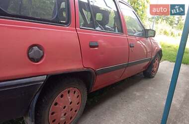 Універсал Opel Kadett 1990 в Ужгороді