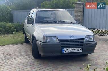 Хэтчбек Opel Kadett 1987 в Черкассах