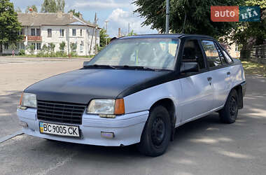 Седан Opel Kadett 1986 в Ровно