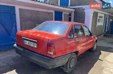 Седан Opel Kadett 1986 в Томашполе