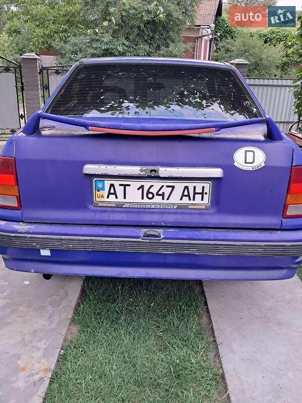 Седан Opel Kadett 1990 в Калуші