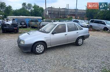 Седан Opel Kadett 1987 в Полтаве