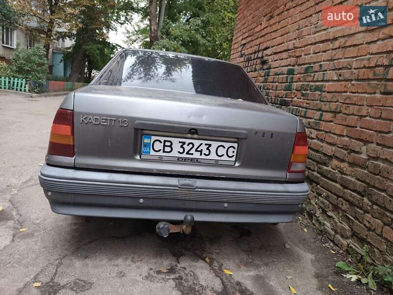 Седан Opel Kadett 1988 в Чернигове фото 2 Седан Opel Kadett 1988 в Чернигове