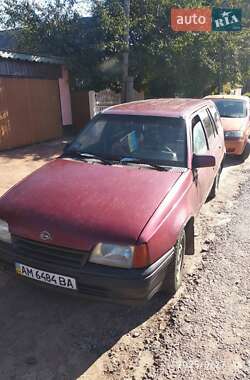 Универсал Opel Kadett 1987 в Черняхове