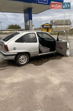 Хэтчбек Opel Kadett 1985 в Коростышеве Хэтчбек Opel Kadett 1985 в Коростышеве