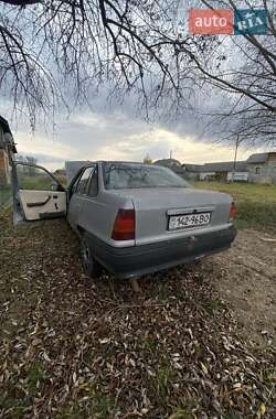 Седан Opel Kadett 1986 в Калуше