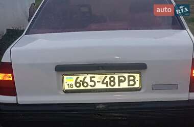 Седан Opel Kadett 1987 в Сарнах