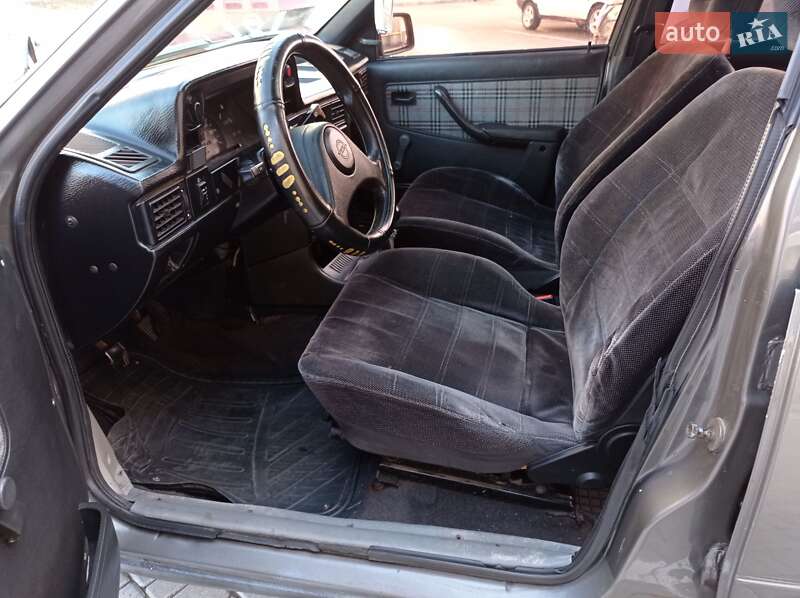 Универсал Opel Kadett 1990 в Одессе