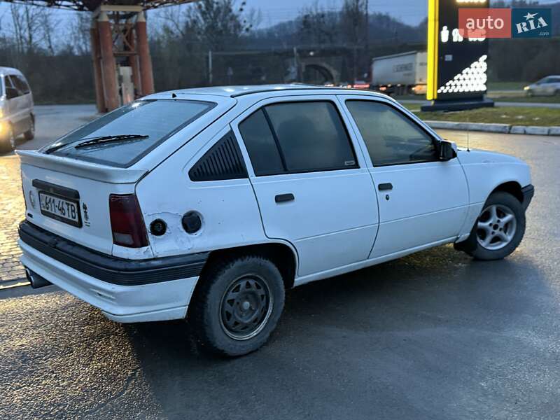 Хэтчбек Opel Kadett 1987 в Львове