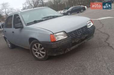 Хэтчбек Opel Kadett 1985 в Одессе