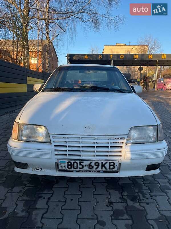 Седан Opel Kadett 1990 в Жмеринці