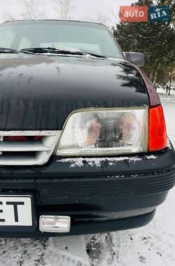 Седан Opel Kadett 1988 в Кропивницком
