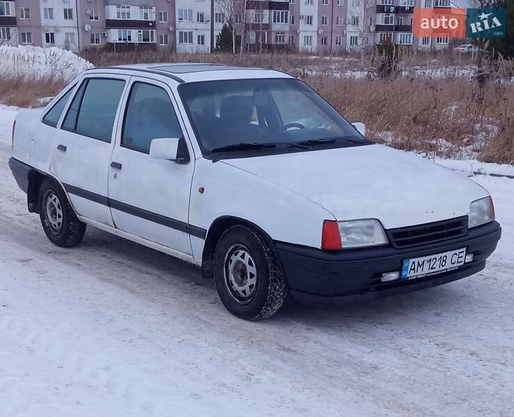 Седан Opel Kadett 1991 в Славуте