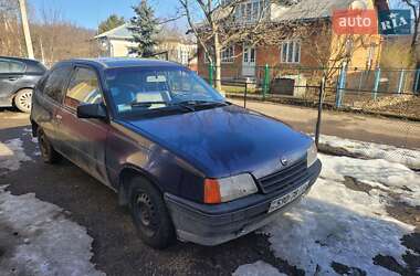 Хетчбек Opel Kadett 1985 в Кутах