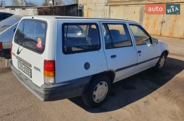 Универсал Opel Kadett 1988 в Киеве