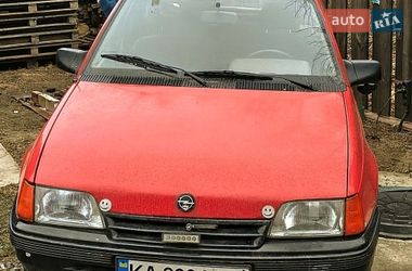 Универсал Opel Kadett 1986 в Вите-Почтовой