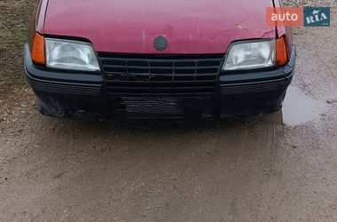 Седан Opel Kadett 1987 в Могилев-Подольске