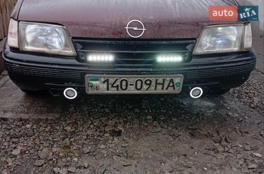 Хетчбек Opel Kadett 1986 в Верхівцеві