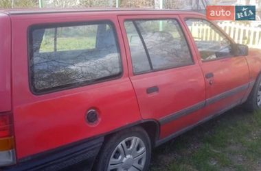Універсал Opel Kadett 1988 в Бучі