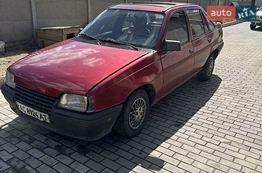 Седан Opel Kadett 1987 в Луцке