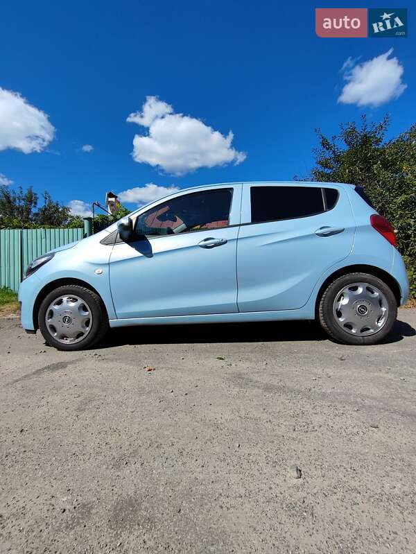 Хэтчбек Opel Karl 2015 в Каневе