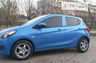 Хетчбек Opel Karl 2015 в Львові