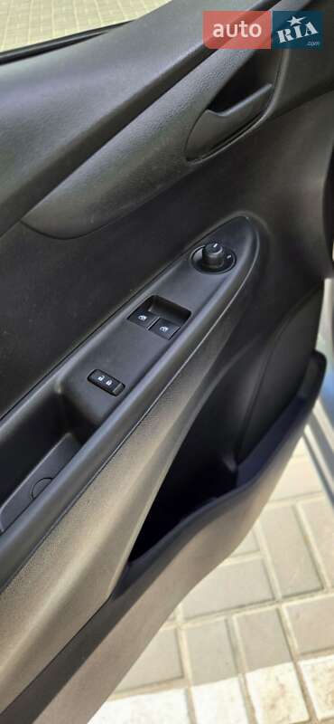 Хэтчбек Opel Karl 2017 в Новомосковске фото 10 Хэтчбек Opel Karl 2017 в Новомосковске