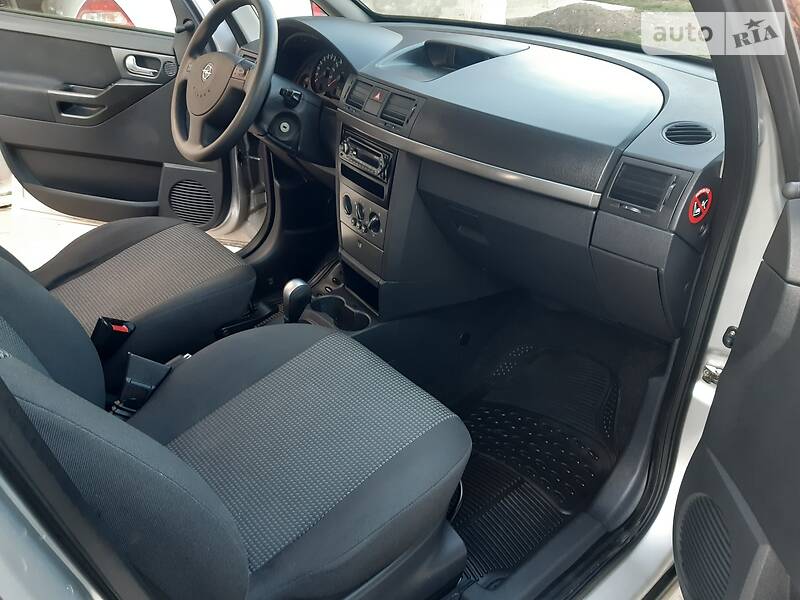 Хетчбек Opel Meriva 2007 в Чернівцях