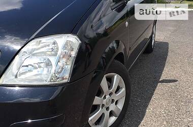 Хэтчбек Opel Meriva 2009 в 