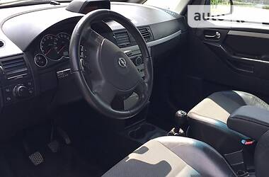 Хэтчбек Opel Meriva 2009 в 
