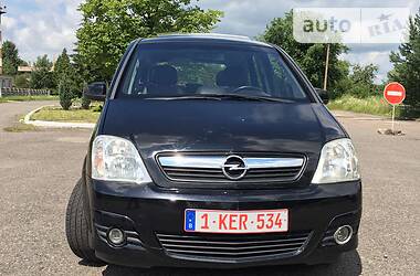 Хэтчбек Opel Meriva 2009 в 