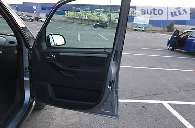 Хетчбек Opel Meriva 2004 в 