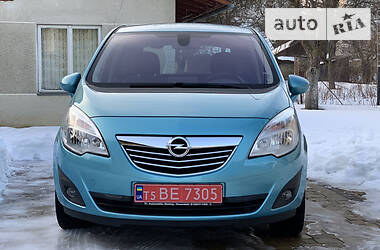 Хэтчбек Opel Meriva 2011 в Стрые