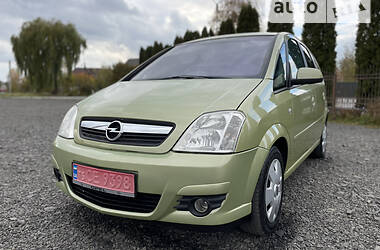 Минивэн Opel Meriva 2008 в Луцке