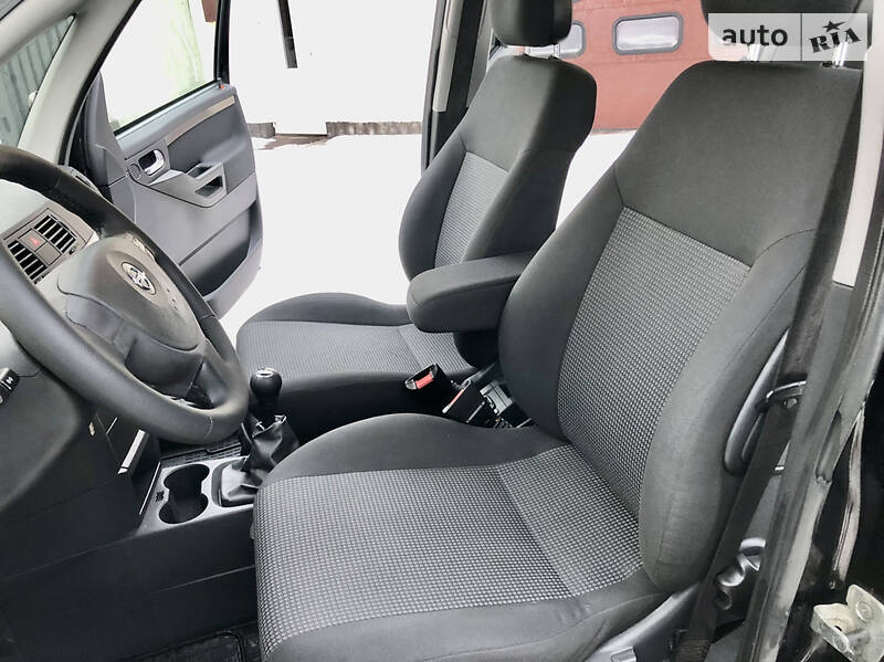 Хэтчбек Opel Meriva 2008 в Харькове