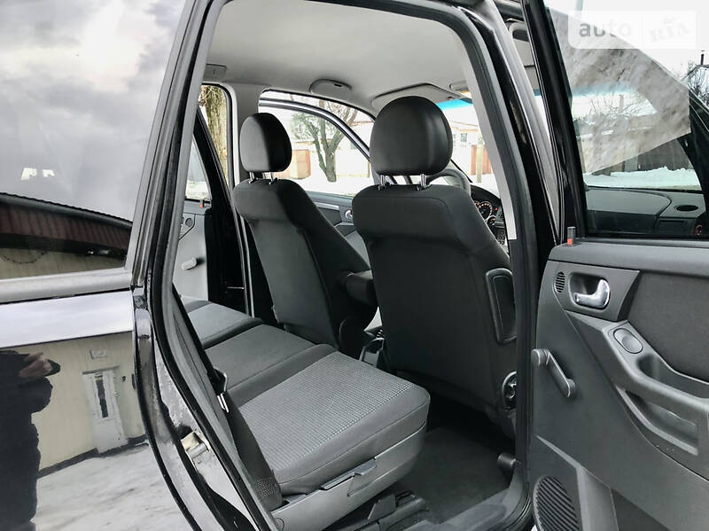Хэтчбек Opel Meriva 2008 в Харькове