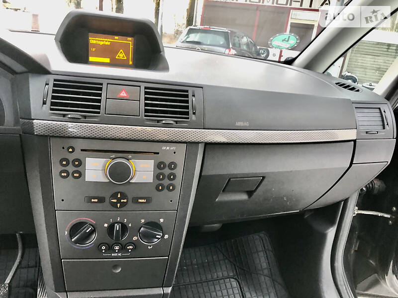 Хэтчбек Opel Meriva 2008 в Харькове