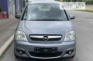 Хэтчбек Opel Meriva 2008 в Запорожье