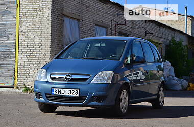 Хэтчбек Opel Meriva 2006 в Луцке