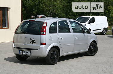 Хэтчбек Opel Meriva 2005 в Бердичеве